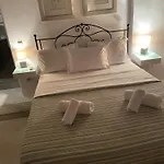 Cozy Cycladic Home , Close To Ornos Beach